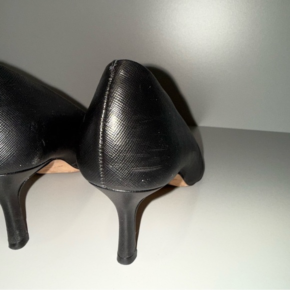 ANTONIO MELANI Walker Textured Leather Pointed Toe Pumps - Picture 3 of 5